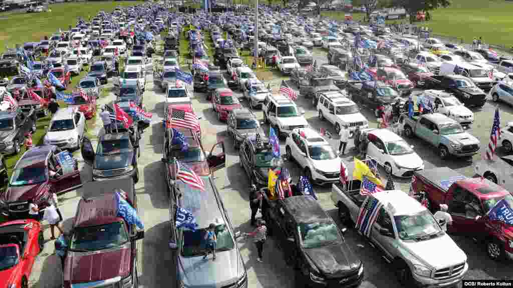 Caravana de apoyo a la reelección del Presidente Donald Trump en Miami.