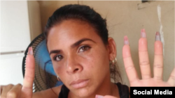 Presa política del 11J sufre acoso en cárcel cubana; familia denuncia represalia.