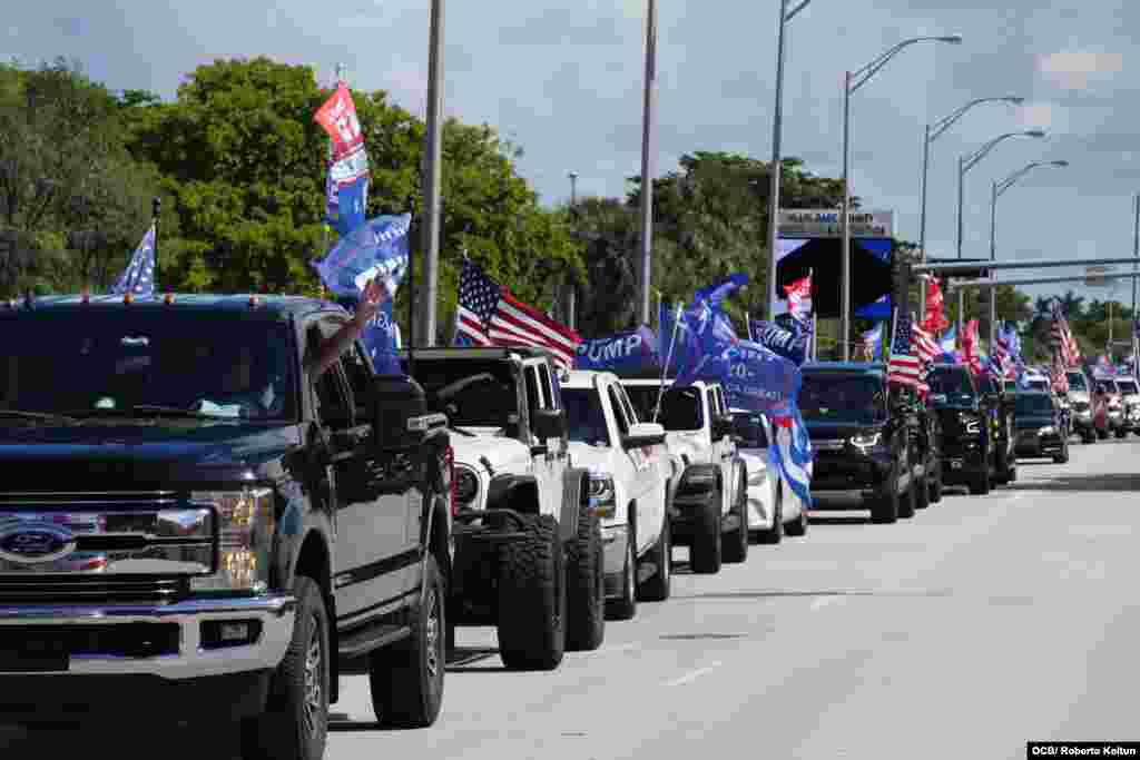 Caravana de apoyo a la reelección del Presidente Donald Trump en Miami.